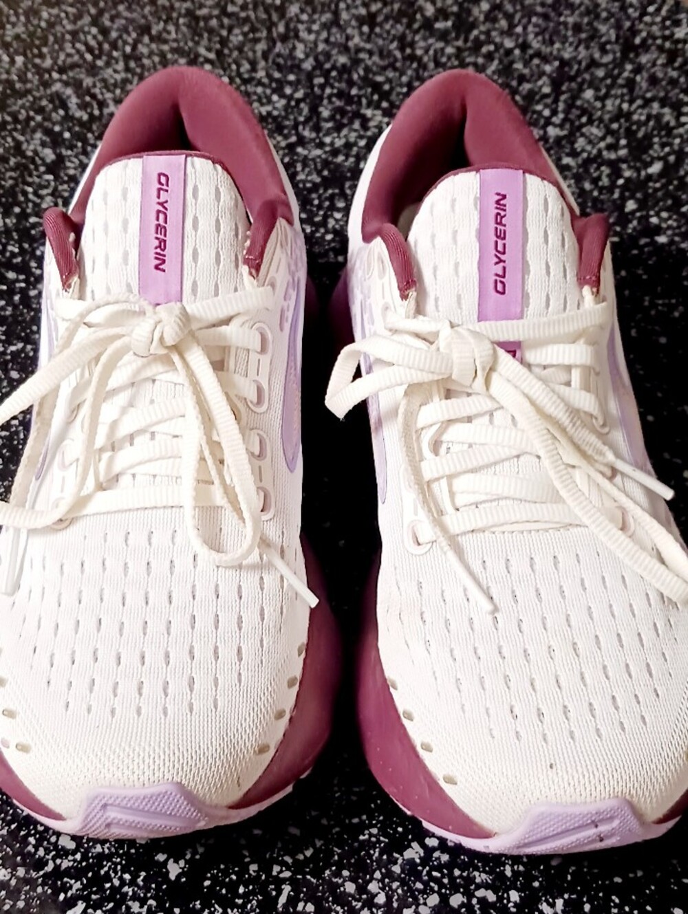 Brooks Glycerin 20 Running Shoes - White, Lilac & Burgandy, Size 8.5